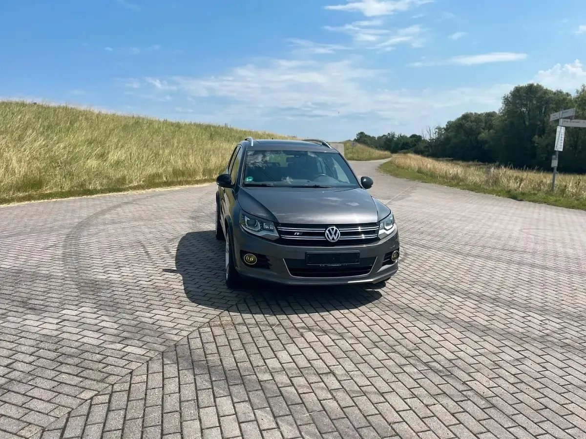 Gebraucht VW Tiguan Sport 177 PS (130 kW) 2013 Grau SUV