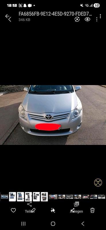 Gebraucht Toyota Auris Life+ 99 PS (72 kW) 2011 Silber Kleinwagen
