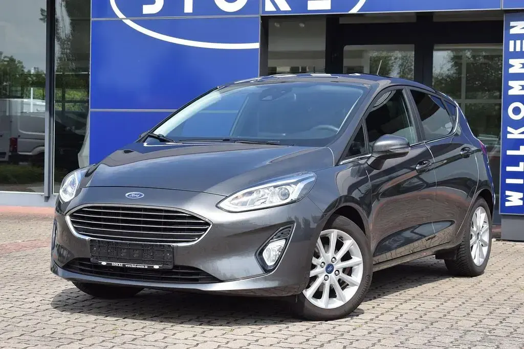 Gebraucht Ford Fiesta Titanium 101 PS (74 kW) 2019 Magneticgrau (metallic) Kleinwagen