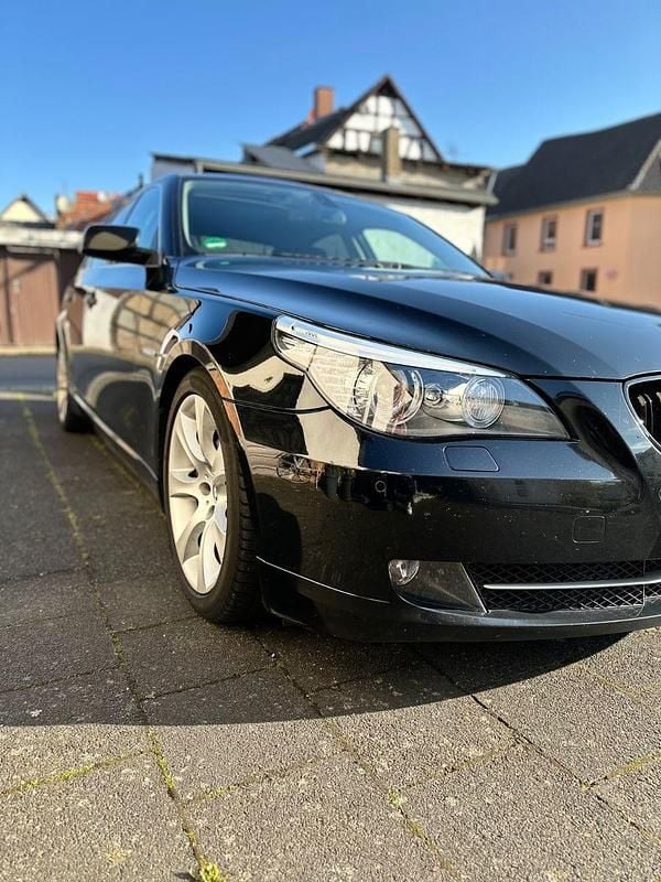 Gebraucht BMW 530 Performance 235 PS (172 kW) 2007 Schwarz Limousine