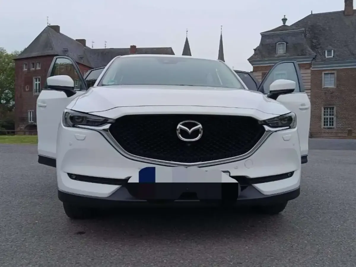Second-hand Mazda CX-5 Exclusive-Line 150 CP (110 kW) 2019 Alb SUV