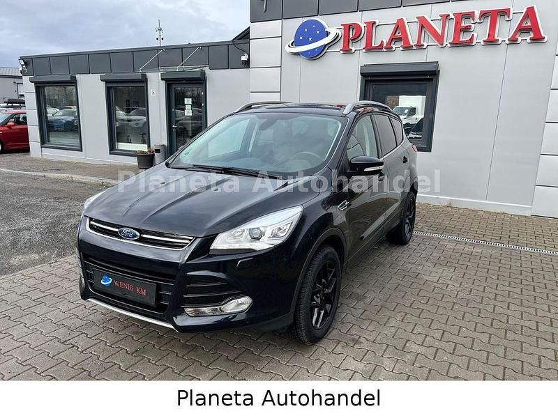 Gebraucht Ford Kuga Titanium 179 PS (131 kW) 2015 Schwarz SUV