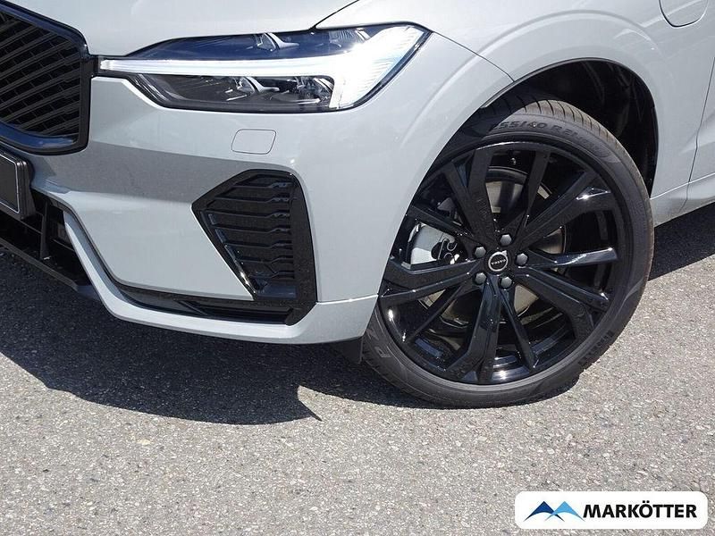 Neu Volvo XC60 Plus 455 PS (334 kW) 2025 Grau SUV