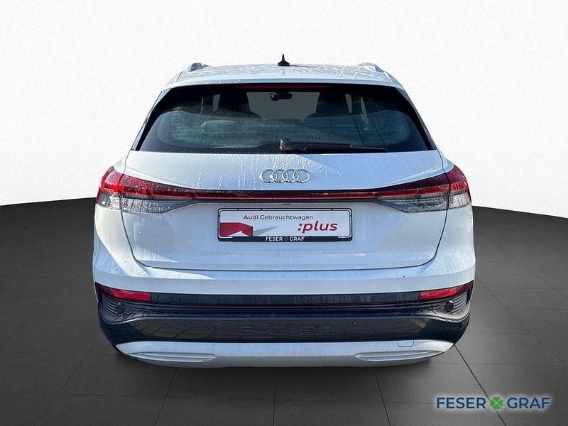 Gebraucht Audi Q4 e-tron Advanced 150 kW (204 PS) 2023 Gletscherweiß metallic SUV