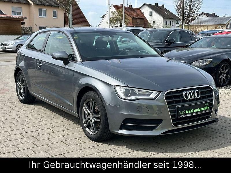Gebraucht Audi A3 Attraction 122 PS (89 kW) 2013 Grau Limousine