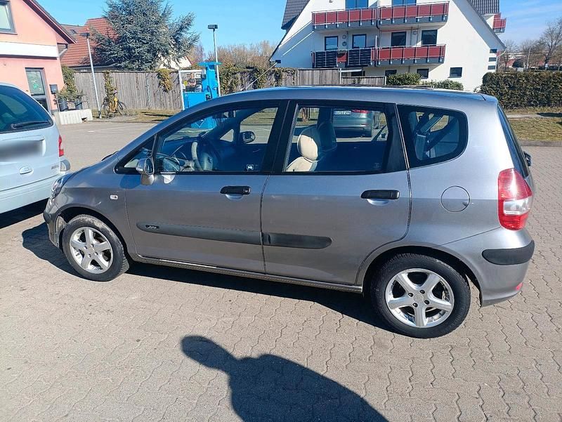 Gebraucht Honda Jazz 84 PS (61 kW) 2004 Silber Kleinwagen