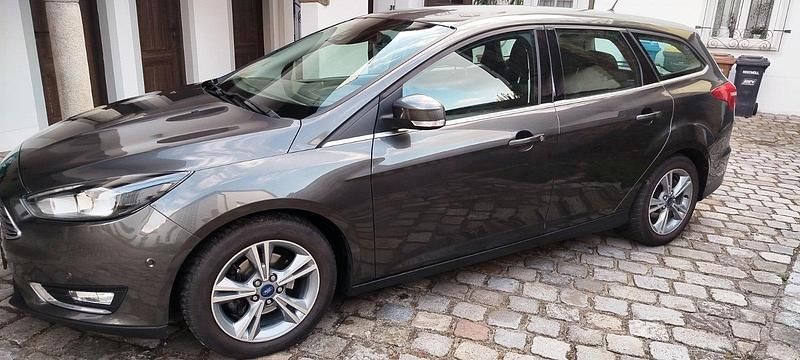 Usata Ford Focus 125 CV (91 kW) 2017 Grigio Station wagon