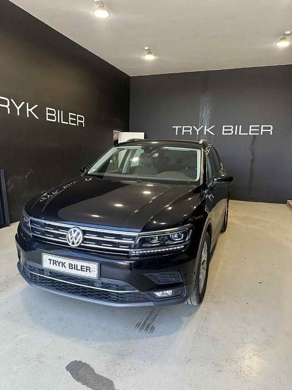 Schwarz Gebraucht 2019 VW Tiguan Highline SUV | 17.500 € (Superpreis) - Bild 1/4