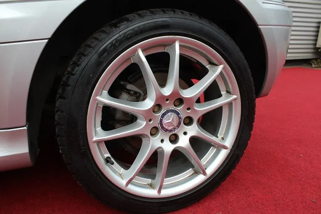 Gebraucht Mercedes B160 95 PS (69 kW) 2011 Silber Kleinwagen