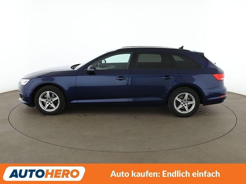 Gebraucht Audi A4 Comfort 150 PS (110 kW) 2019 Blau Kombi