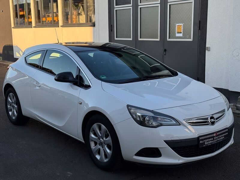 Weiß Gebraucht 2014 Opel Astra GTC | 6.400 € (Teuer) - Bild 1/4