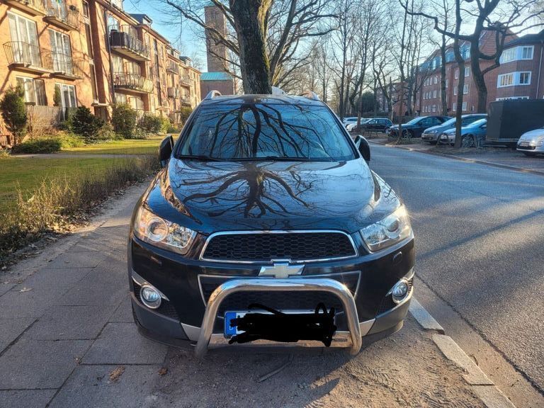 Schwarz Gebraucht 2011 Chevrolet Captiva LTZ SUV | 6.500 € (Fairer Preis) - Bild 1/4