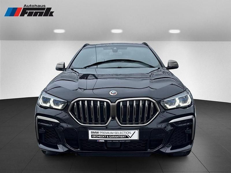 Gebraucht BMW X6 M50 Performance 530 PS (389 kW) 2022 Black sapphire SUV