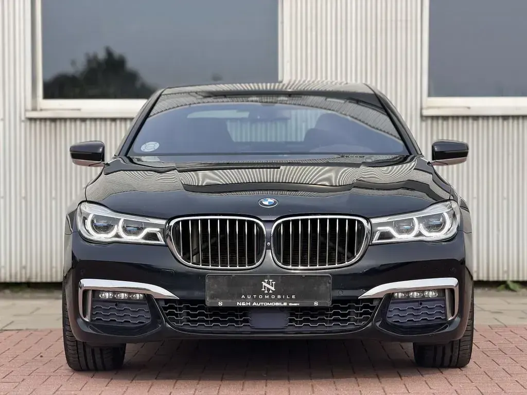Gebraucht BMW 740 M Sport 320 PS (235 kW) 2017 Blau Limousine