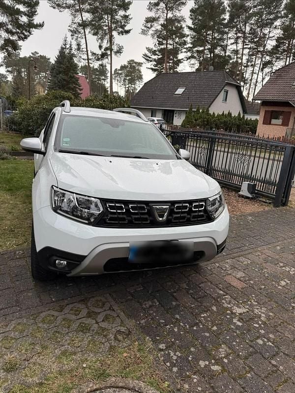 Gebraucht Dacia Duster Comfort 114 PS (83 kW) 2018 Weiß SUV