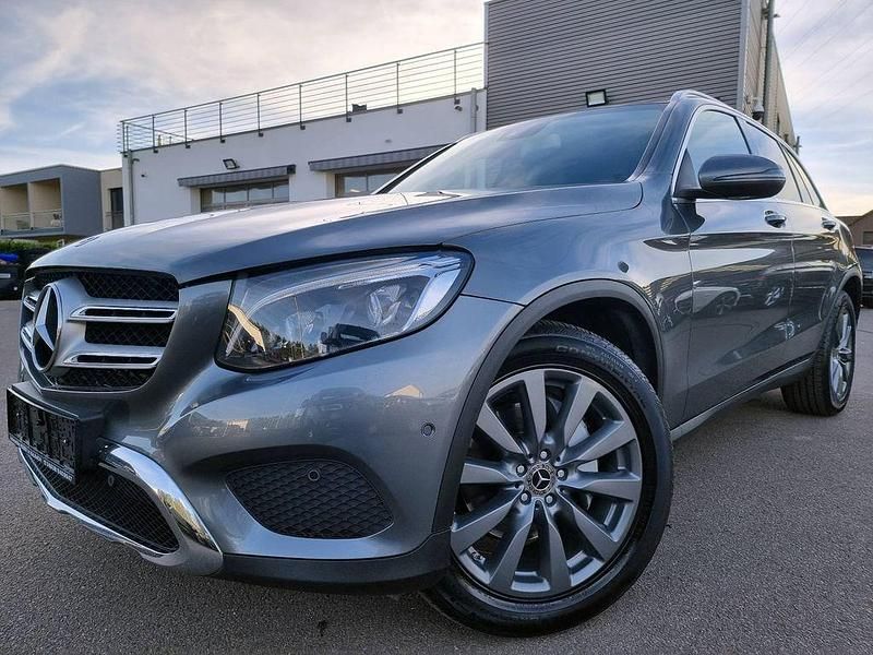 Gebraucht Mercedes GLC250 204 PS (150 kW) 2016 Grau SUV