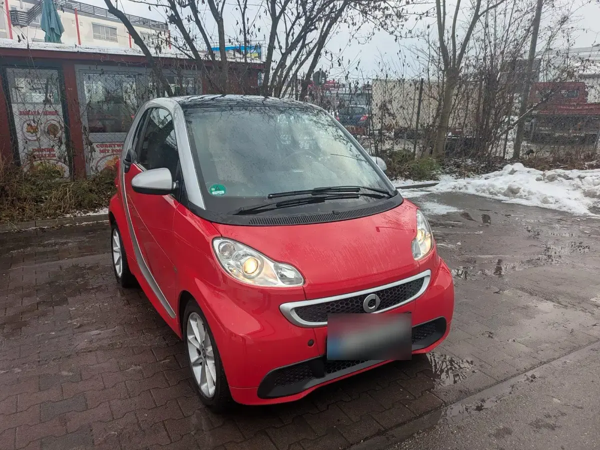 Używany Smart ForTwo Coupé 71 KM (52 kW) 2013 Czerwony Coupe
