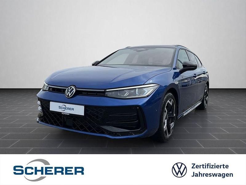 Gebraucht VW Passat R-line 272 PS (200 kW) 2025 Reef blue metallic (metallic) Kombi