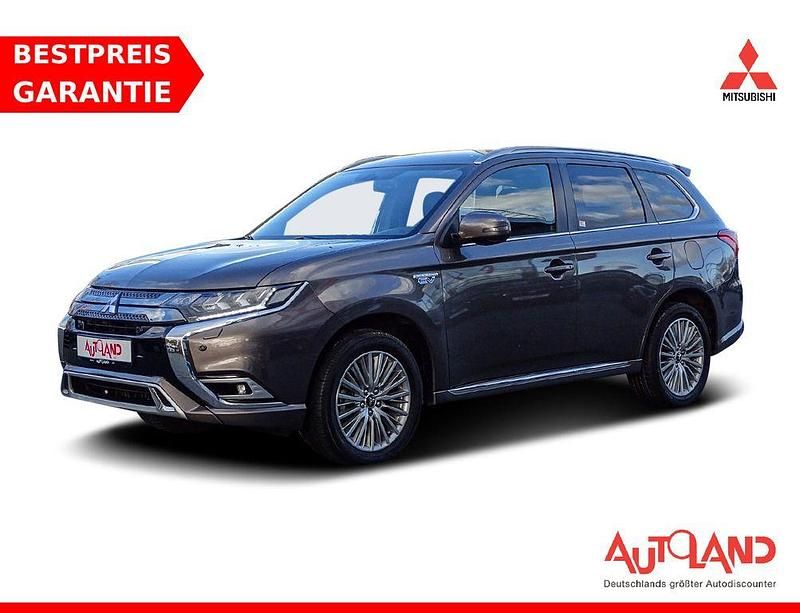 Braun Gebraucht 2016 Mitsubishi Outlander Plus SUV | 17.950 € (Etwas zu teuer) - Bild 1/4
