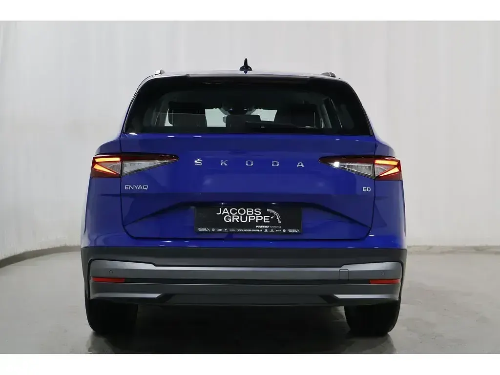 Gebraucht Skoda Enyaq iV Loft 97 kW (132 PS) 2024 Blau SUV