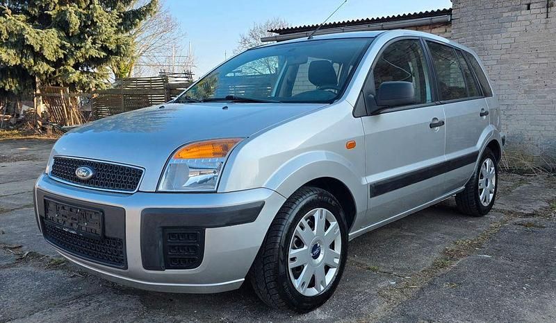 Gebraucht Ford Fusion Ambiente 80 PS (58 kW) 2011 Silber Kleinwagen