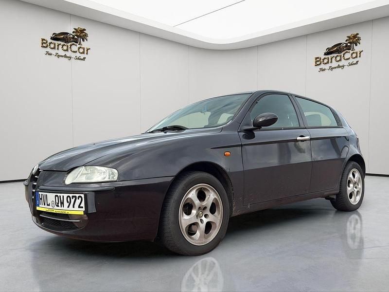 Schwarz Gebraucht 2002 Alfa Romeo 147 Kleinwagen | 1.800 € - Bild 1/4