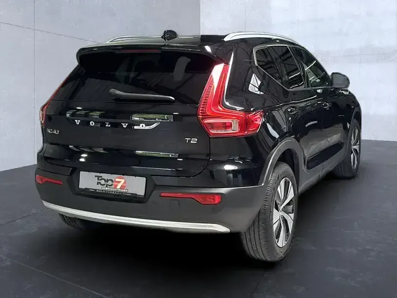Gebraucht Volvo XC40 Core 129 PS (94 kW) 2023 Schwarz SUV