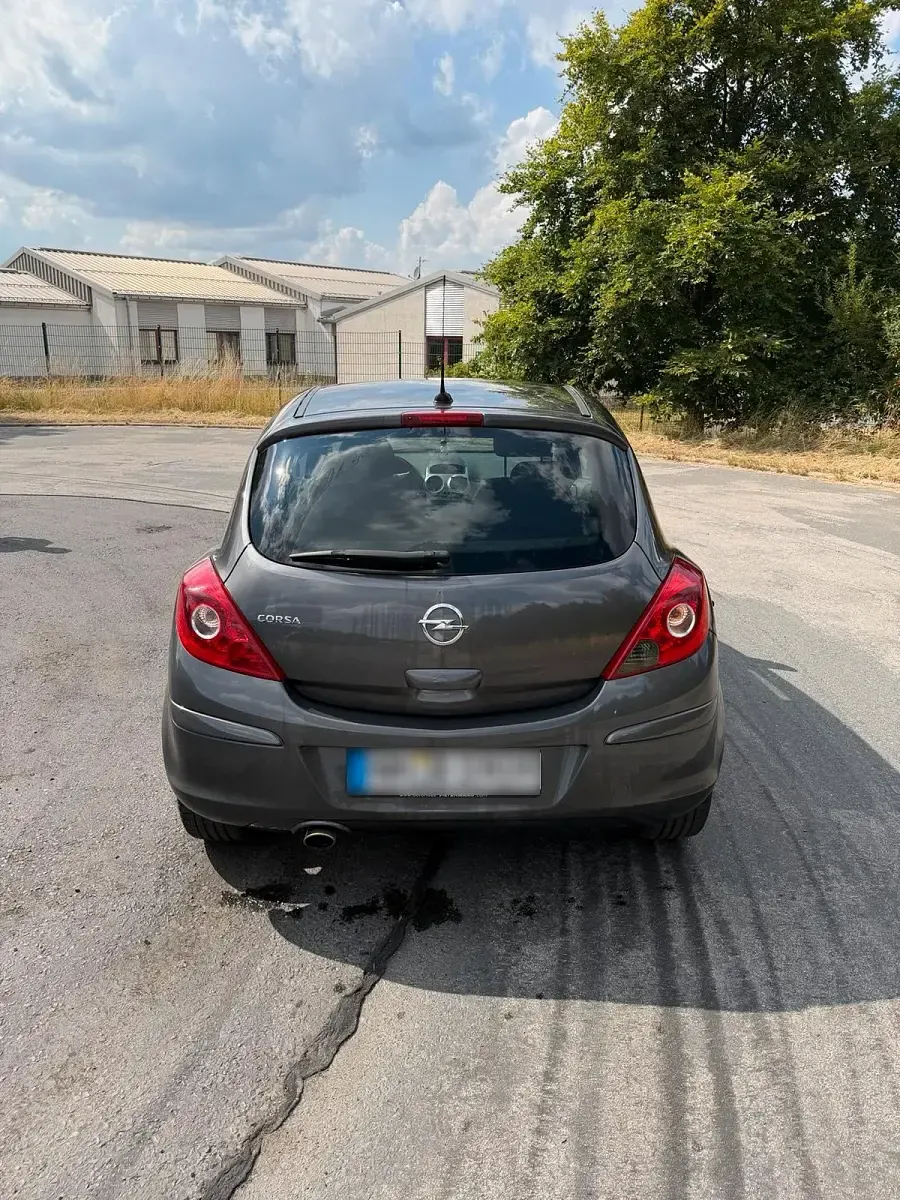 Gebraucht Opel Corsa 100 PS (73 kW) 2012 Grau Kleinwagen