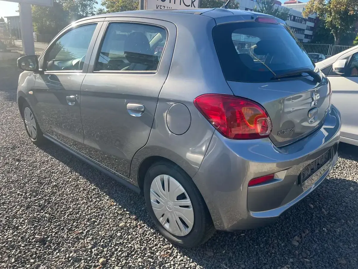 Gebraucht Mitsubishi Space Star Edition 71 PS (52 kW) 2017 Platinumgrau (m) Kleinwagen