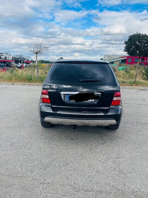 Gebraucht Mercedes ML280 190 PS (139 kW) 2007 Schwarz SUV