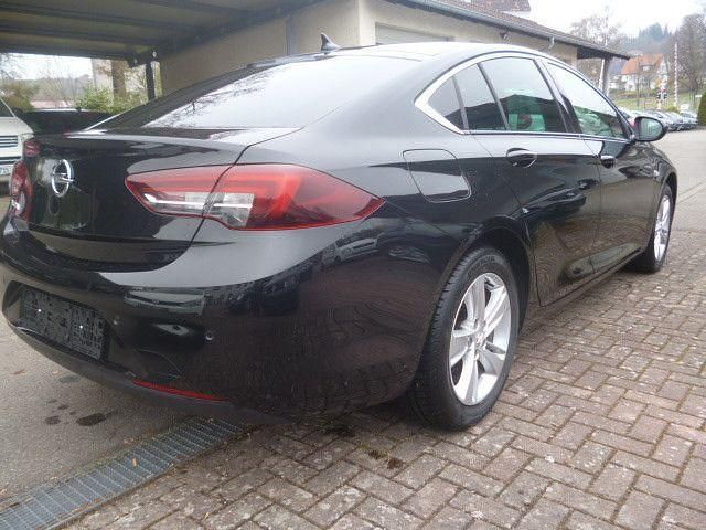 Gebraucht Opel Insignia Innovation 165 PS (121 kW) 2019 Schwarz Limousine