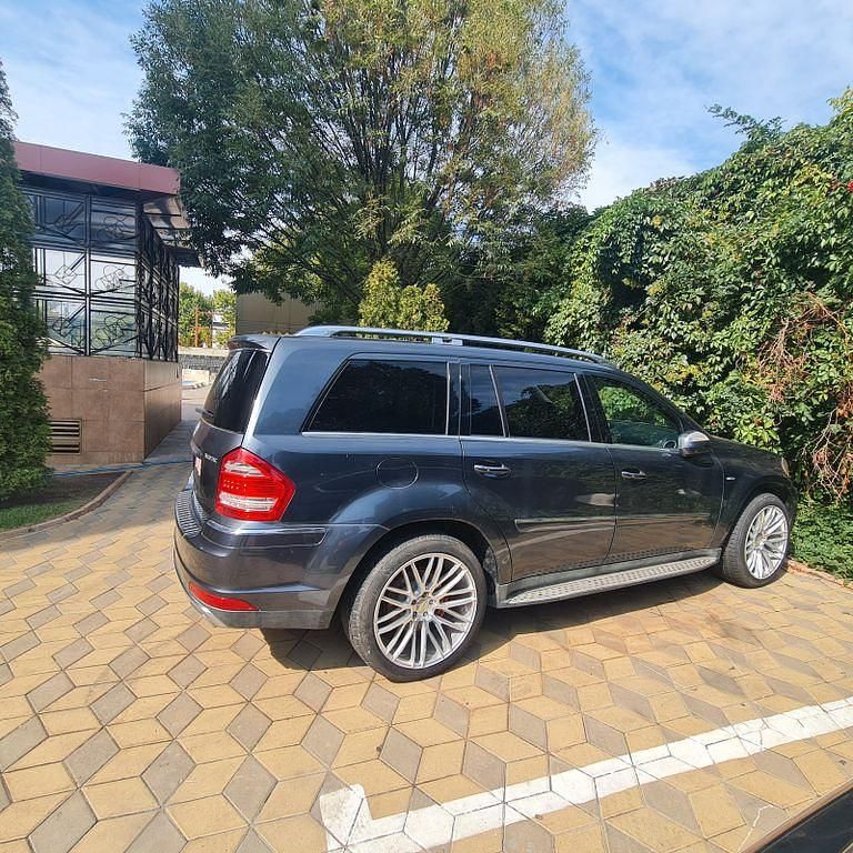 Grau Gebraucht 2010 Mercedes GL350 SUV | 10.000 € (Superpreis) - Bild 1/2