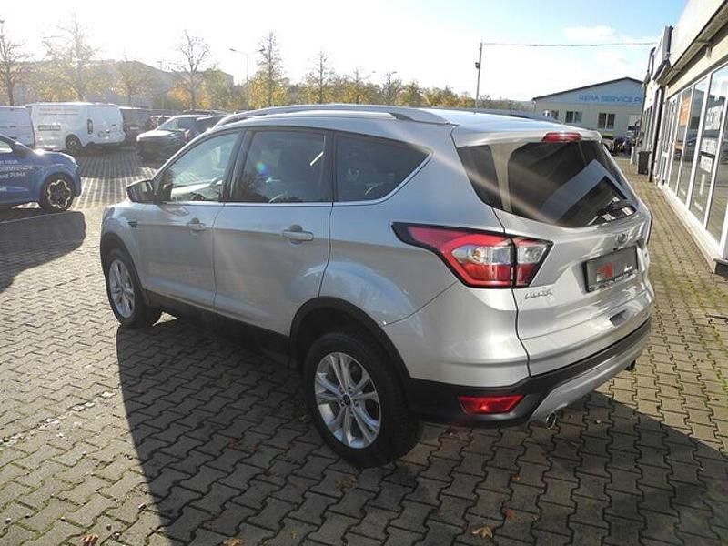 Gebraucht Ford Kuga Titanium 150 PS (110 kW) 2019 Polarsilber metallic SUV