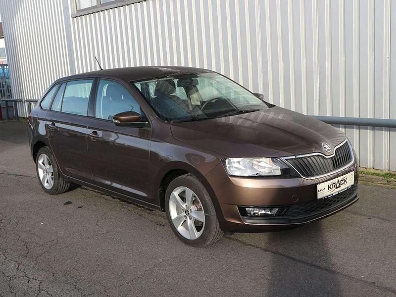 Gebraucht Skoda Rapid Cool Edition 95 PS (69 kW) 2018 Maple brown metallic Kombi