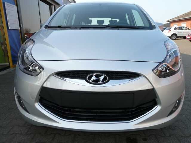 Gebraucht Hyundai ix20 Classic 125 PS (91 kW) 2015 Silber metallic Kleinwagen