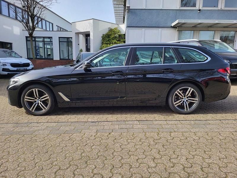 Gebraucht BMW 520 190 PS (139 kW) 2022 Schwarz Kombi