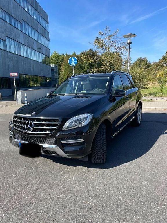 Gebraucht Mercedes ML250 204 PS (150 kW) 2015 Schwarz SUV