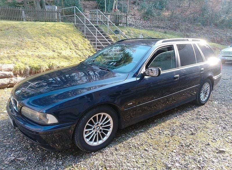 Brugt BMW 530 193 HK (141 kW) 2002 Blå Stationcar