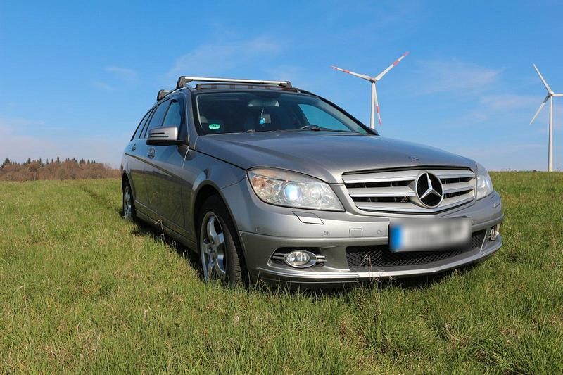 Gebraucht Mercedes 320 224 PS (164 kW) 2009 Grau Kombi