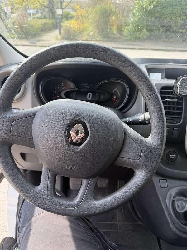 Second-hand Renault Trafic 120 CP (88 kW) 2019 Monovolum