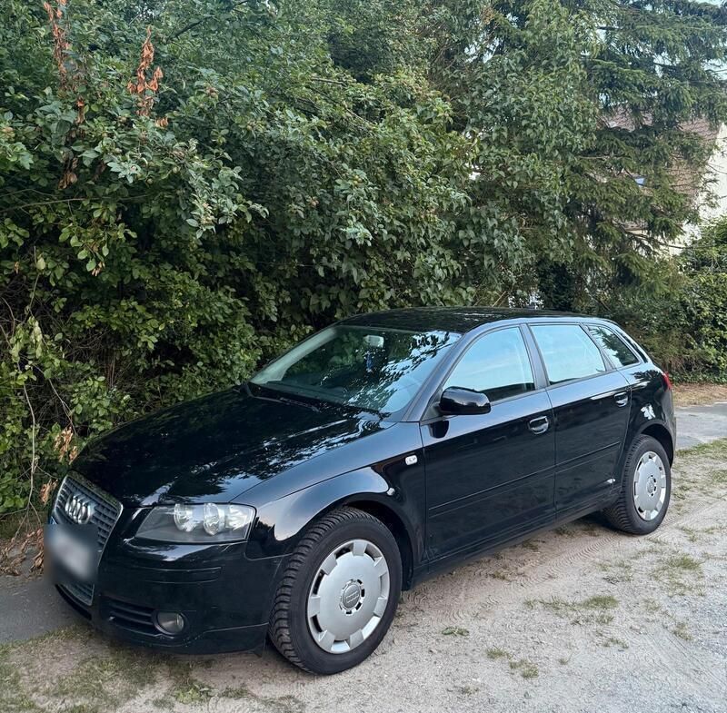 Schwarz Gebraucht 2006 Audi A3 Sportback Kleinwagen | 2.500 € (Guter Preis) - Bild 1/4