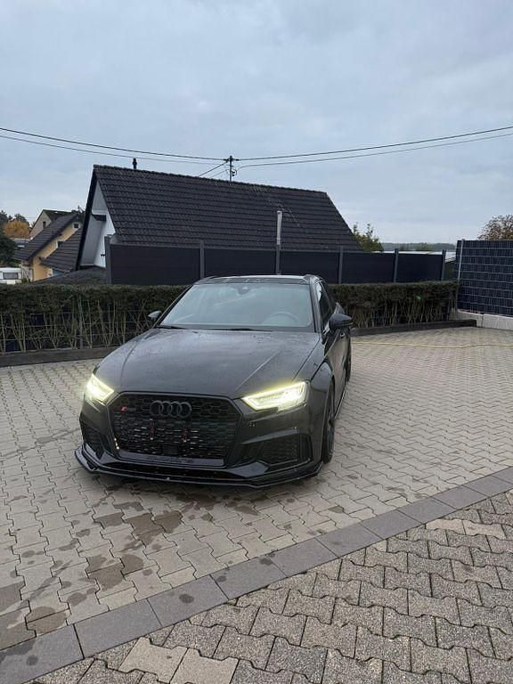 Schwarz Gebraucht 2020 Audi RS3 Design Kleinwagen | 48.900 € (Teuer) - Bild 1/4