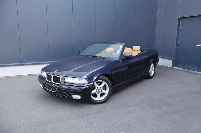 Gebraucht BMW 325 Cabriolet Performance 192 PS (141 kW) 1994 Schwarz Cabrio