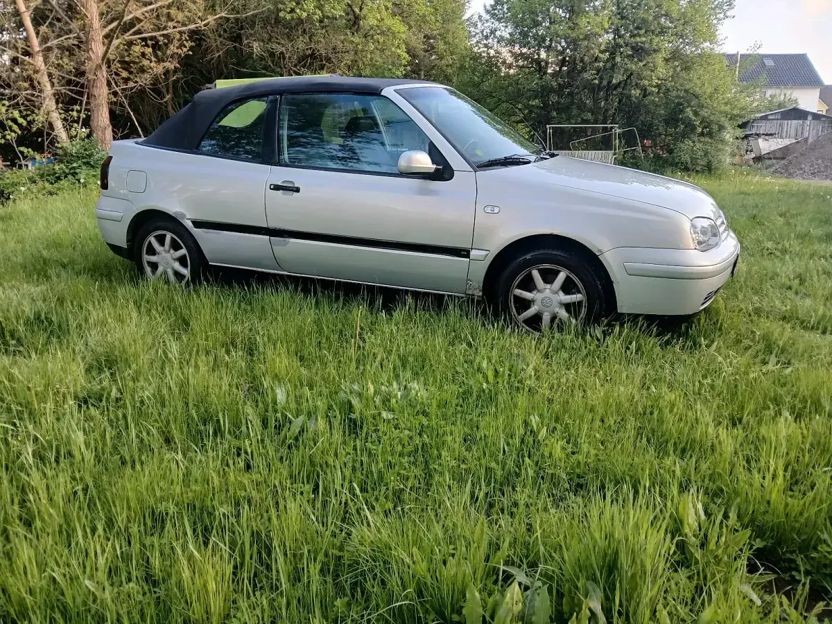 Gebraucht VW Golf 90 PS (66 kW) 2000 Silber Cabrio