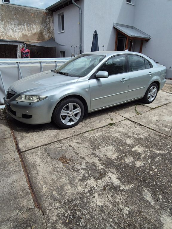 Grau Gebraucht 2002 Mazda 6 Exclusive Limousine | 2.990 € (Fairer Preis) - Bild 1/4