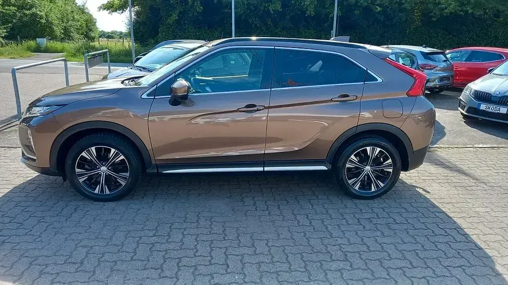 Gebraucht Mitsubishi Eclipse Cross Intro Edition 163 PS (119 kW) 2018 Braun SUV