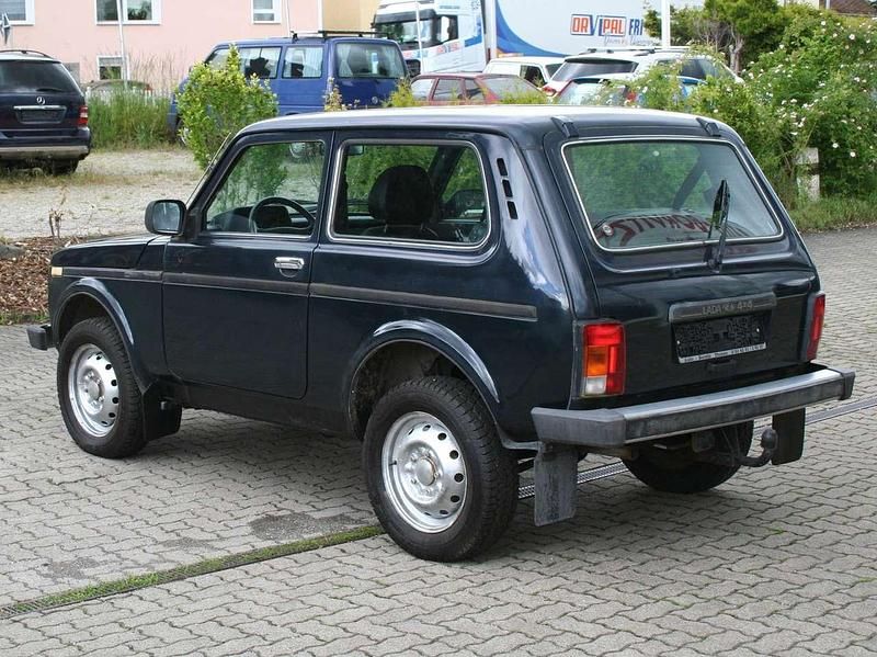 Gebraucht Lada Taiga 83 PS (61 kW) 2014 Grün SUV
