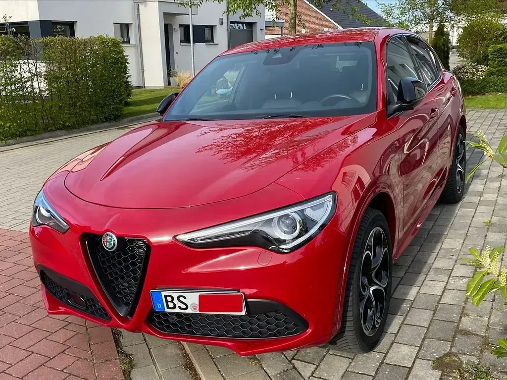Gebraucht Alfa Romeo Stelvio Veloce 280 PS (205 kW) 2022 Rot SUV
