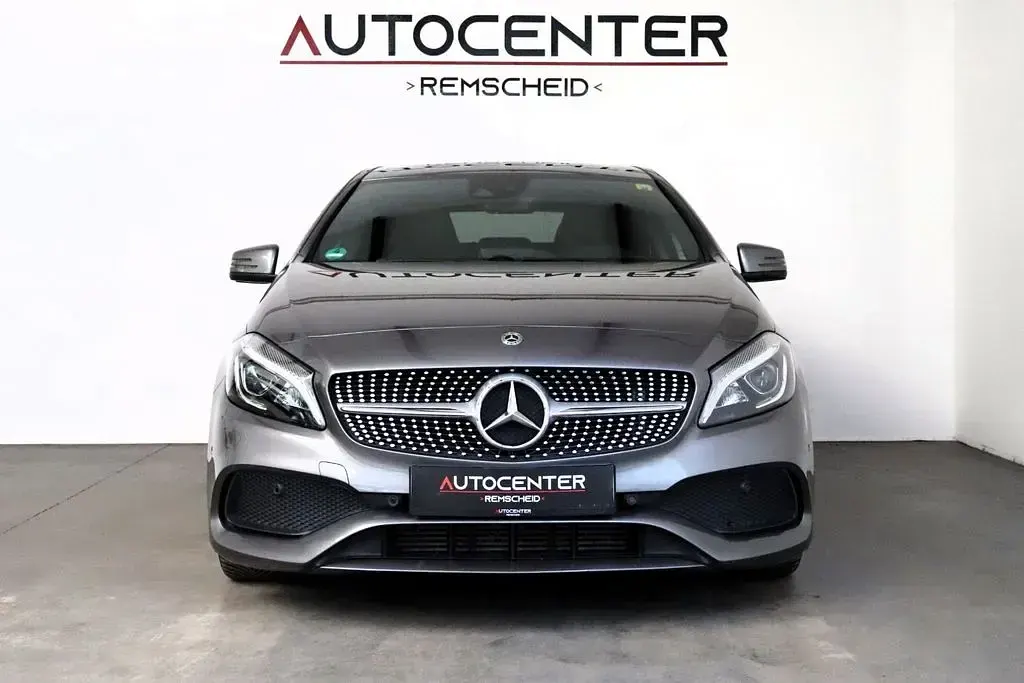 Gebraucht Mercedes A220 AMG 184 PS (135 kW) 2018 Mountaingrau Limousine