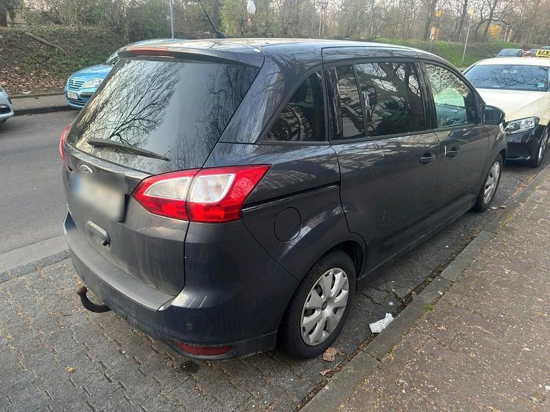 Gebraucht Ford C-MAX 140 PS (102 kW) 2013 Van / Kleinbus